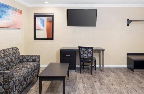 Carlsbad Village Hotel | 232 m² Hotel ∙ 127 guests