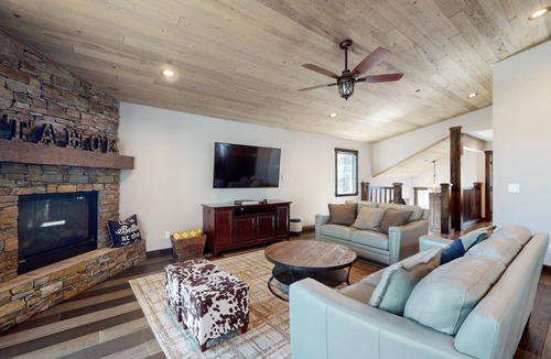 Tahoe Paradise House | 233 m² House ∙ 4 bedrooms ∙ 8 guests