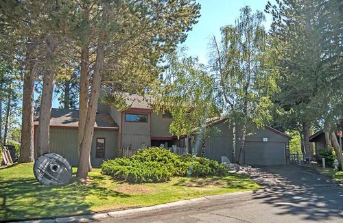 Tahoe Keys House | 234 m² House ∙ 4 bedrooms ∙ 10 guests