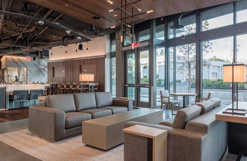 Mountain View Hotel | 265 m² Hotel ∙ 10 guests