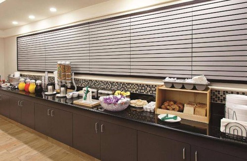 Stevenson Ranch Hotel | 28 m² Hotel ∙ 127 guests