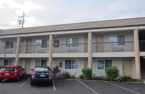 Centennial Hotel | 28 m² Motel ∙ 10 guests