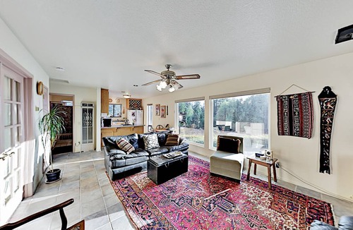 Freestone Cottage | 281 m² Cabin ∙ 2 bedrooms ∙ 4 guests
