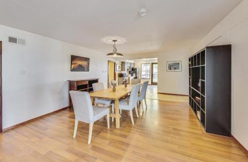 Silver Terrace House | 2br Castle On The Hill Wviews