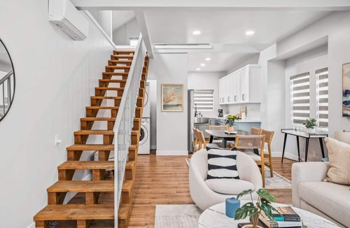 Golden Hill House | 2BR+LOFT-Golden Hill, Cozy+Games
