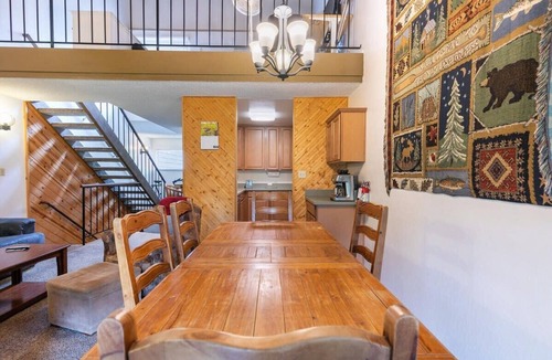 Carnelian Woods Condo | 2BR Townhome-Walk to Beach or Trails