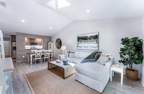 Dolphin's Cove House | 3-bdrm townhome in Ponte Vedra Beach. Close to Sawgrass, Beach, and Mayo Clinic.