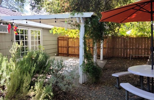 Farm Hills House | 3 bed 2 bath home in heart of Silicon Valley