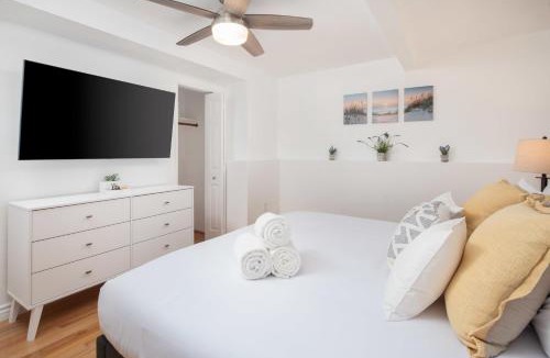 Middletown House | 3 Bedroom with Ocean View Jacuzzi and Parking