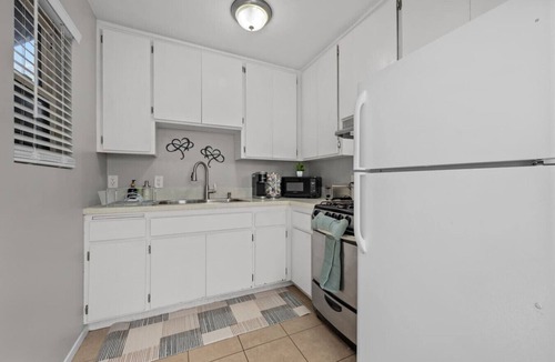 North Park Apartment | 3 Casitas- Lrg Groups North Park