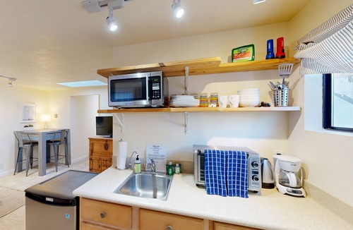 Stinson Beach House | 3-Cottage Beach Retreat w/Hot Tub, Fire Pit & Views - 40' to Ocean