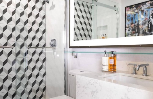 Norma Triangle Hotel | 3 Suites w/Access to Rooftop Lounge, Tennis Court, Pool & Local Hotspots