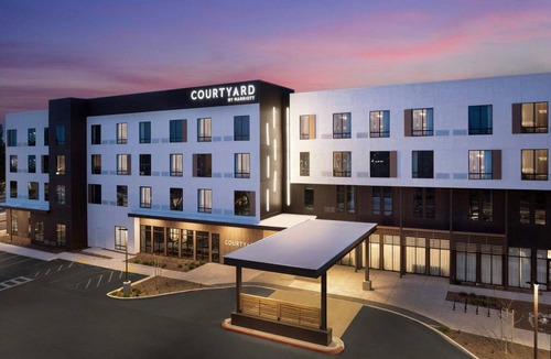 Pittsburg Hotel | 300 m² Hotel ∙ 6 guests