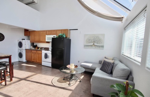 Porta D'italia Apartment | 301 Amazing Sky Loft in Little Italy!