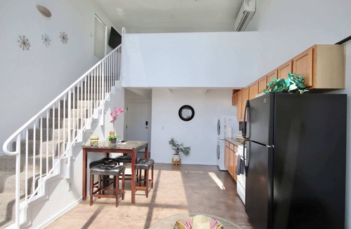 Porta D'italia Apartment | 301 Amazing Sky Loft in Little Italy!