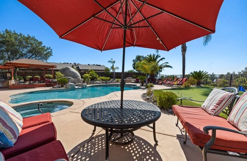 Temecula House | 309 m² House ∙ 5 bedrooms ∙ 10 guests