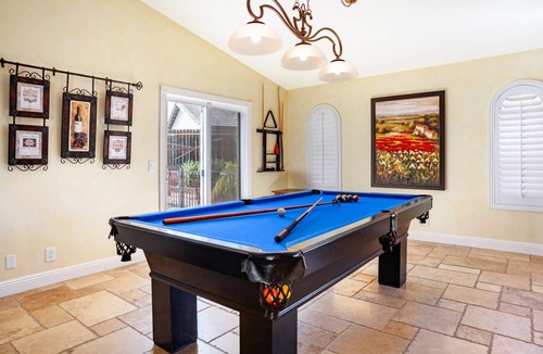 Temecula House | 309 m² House ∙ 5 bedrooms ∙ 10 guests