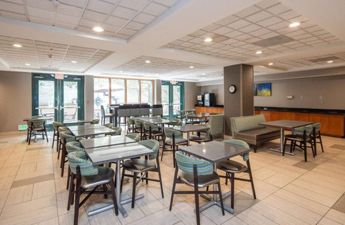 Shoreview Hotel | 33 m² Hotel ∙ 127 guests