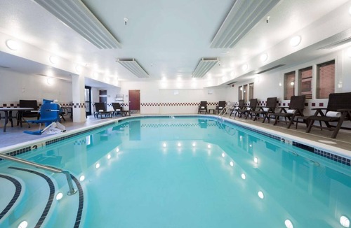 Rancho Cordova Hotel | 36 m² Hotel ∙ 127 guests