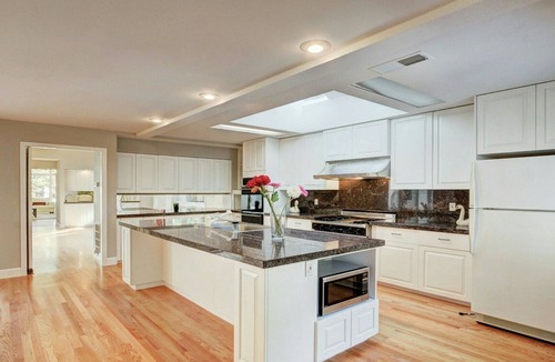Community Center House | 4 BDRM Contemporary house, prime location in palo alto