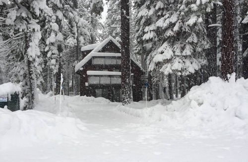 Carnelian Bay Cabin | 4 Bedroom Cabin with Sauna in Carnelian Bay near Gar Woods