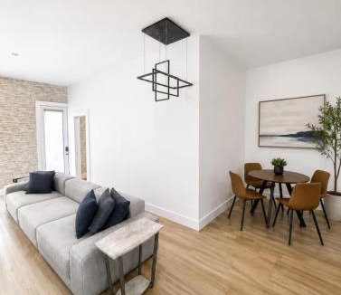 Near East Side House | 4 Bedroom House Downtown San Antonio Sleeps 12 Patio Walk to Riverwalk Alamodome Pet Friendly