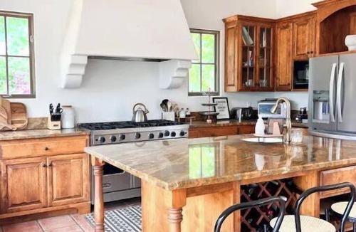 Ventura Villa | 4 bedroom villa with epic views near downtown Ojai