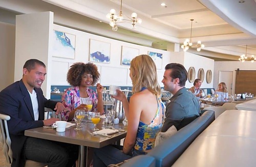 East Beach Hotel | 4-Star Hotel ∙ Hilton Santa Barbara Beachfront Resort