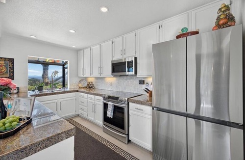 Monterey House | 4084 Shibui by the Bay - Skyline Forest Townhouse