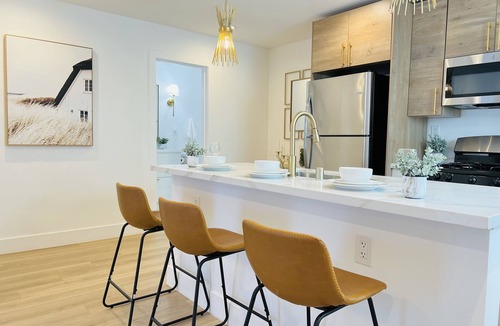 Corridor House | 4171-Stylish Gem