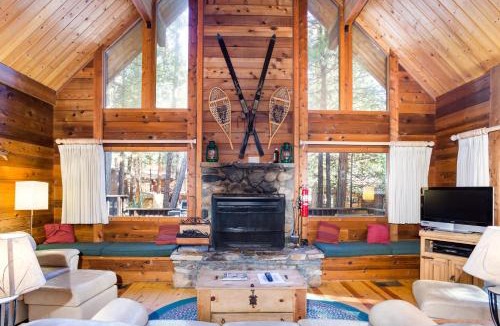 North Wawona Ski Chalet | 41A Cedar Chalet