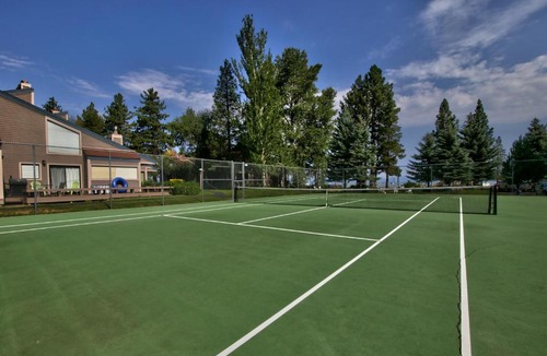 South Lake Tahoe House | 437 Pine Grove