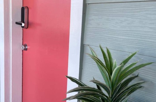 Fall River Mills Hotel | 44 m² Hotel ∙ 4 guests