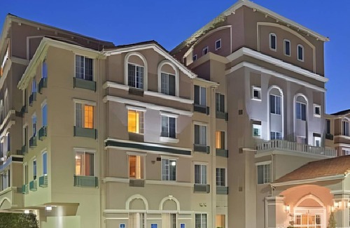 Milpitas Hotel | 45 m² Hotel ∙ 2 bedrooms ∙ 127 guests