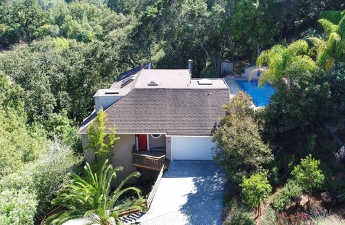 Kentfield House | 5 bedroom, 5 bath with heated saltwater pool & hot tub