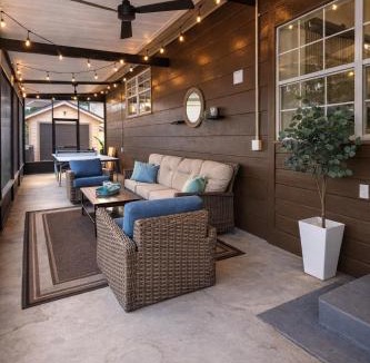 Avondale House | 5 Bedroom Home Sleeps 10, Avondale Jacksonville, Ping Pong, Screened Porch, Parking