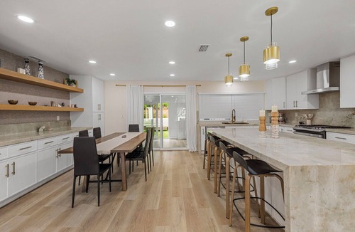 University City House | 5 bedroom house in marvelous San Diego with AC, WiFi. Enjoy your stay