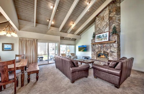 South Lake Tahoe House | 5 Bedroom Lakeview Townhouse - Sleeps up to 12 guests! townhouse