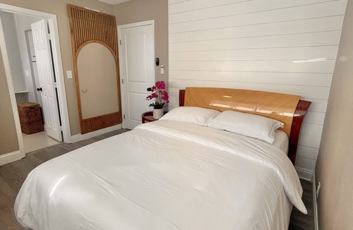 Hermosa Village Apartment | 5 minutes from Disneyland