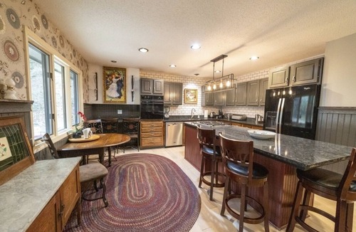 Asheville House | 5-Star Home EVADES the Storm! Now take 15% off Sun thru Thur through December 15