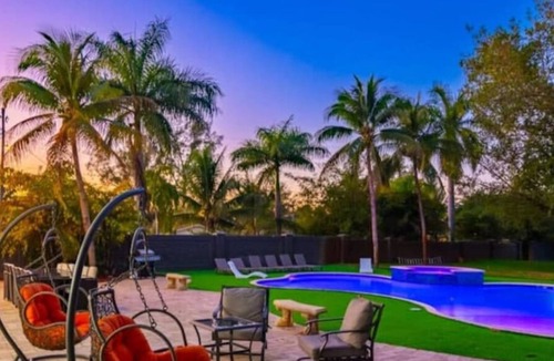 Dania Beach Villa | 5000Sf Luxe Mansion/Refreshing pool/Gameroom - N