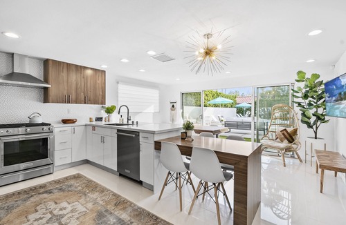 Tahquitz River Estates House | 5BR Perfect Weekend Getaway, Amazing Backyard, Mtn Views