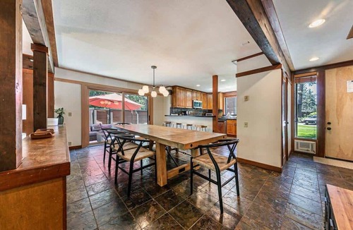 Tahoe Tavern House | 6-8 Miles to Palisades|Alpine|Homewood|Walk to TC
