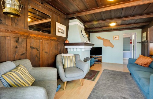 Avalon House | 69 m² House ∙ 2 bedrooms ∙ 4 guests