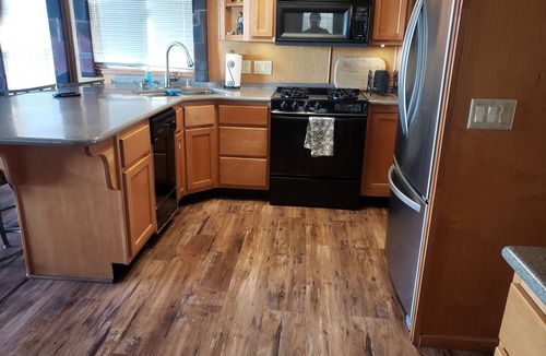 Bethel Island Boat Rental | 72 foot Luxury Custom Houseboat "Big Dog"