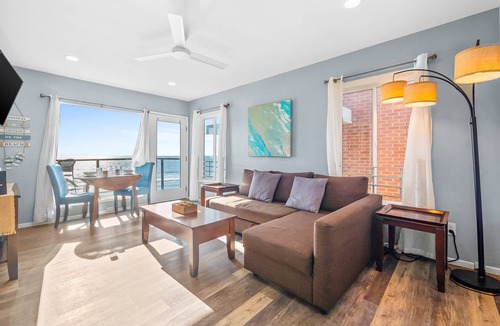 Carlsbad Village Condo | 74 m² Condo ∙ 1 bedroom ∙ 3 guests