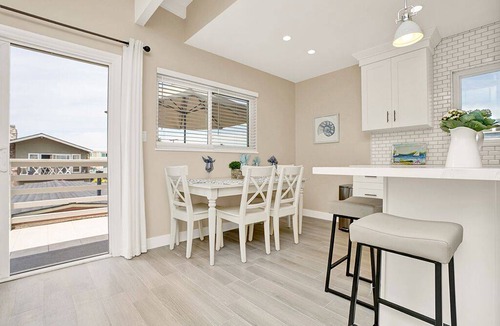 West Newport House | 74 m² Maisonette ∙ 2 bedrooms ∙ 4 guests