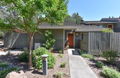 Napa Apartment | 824 Oak Creek at Silverado condo