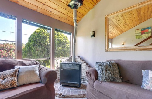 North Auburn Cottage | 83 m² Cabin ∙ 1 bedroom ∙ 2 guests