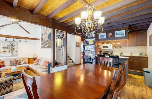 Olympic Valley Condo | 88 m² Condo ∙ 2 bedrooms ∙ 8 guests